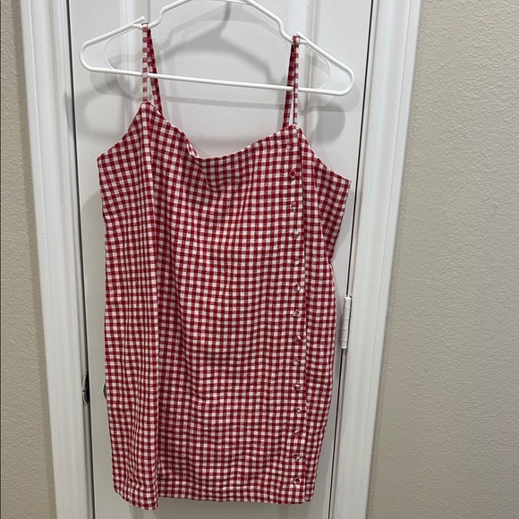 Abercrombie & Fitch Dresses & Skirts - Red Gingham Spaghetti Strap Dress - W/ Pockets!